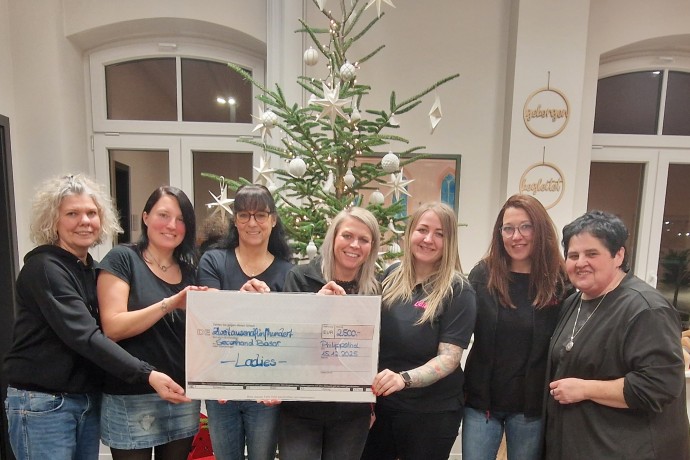 Spende 2500,00 Euro / Ladies & Men Secondhand-Basare Philippsthal